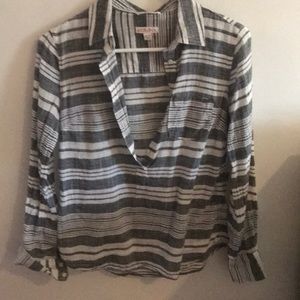 Grey/White striped collar long sleeve shirt / XS